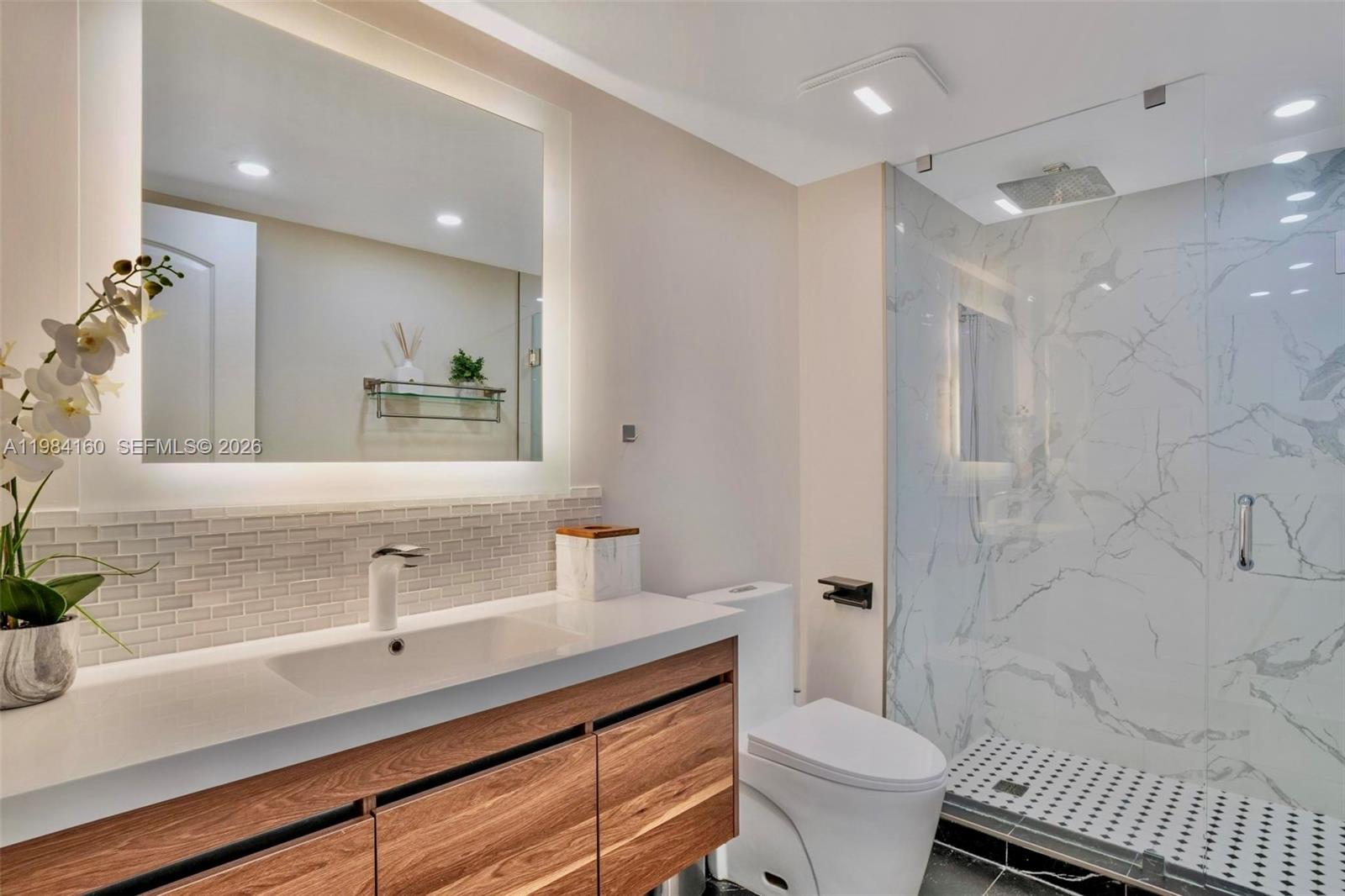 SUMMERTREE VILG CALIF CL - Residential