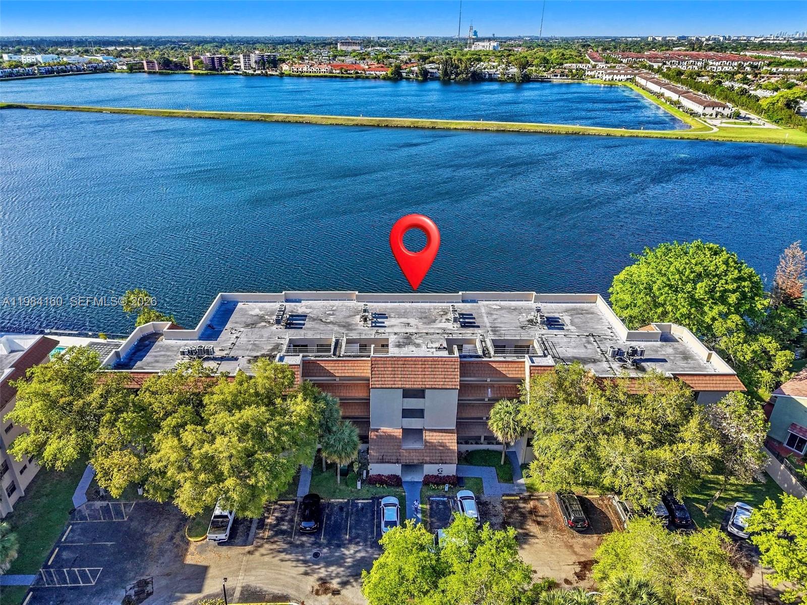 SUMMERTREE VILG CALIF CL - Residential