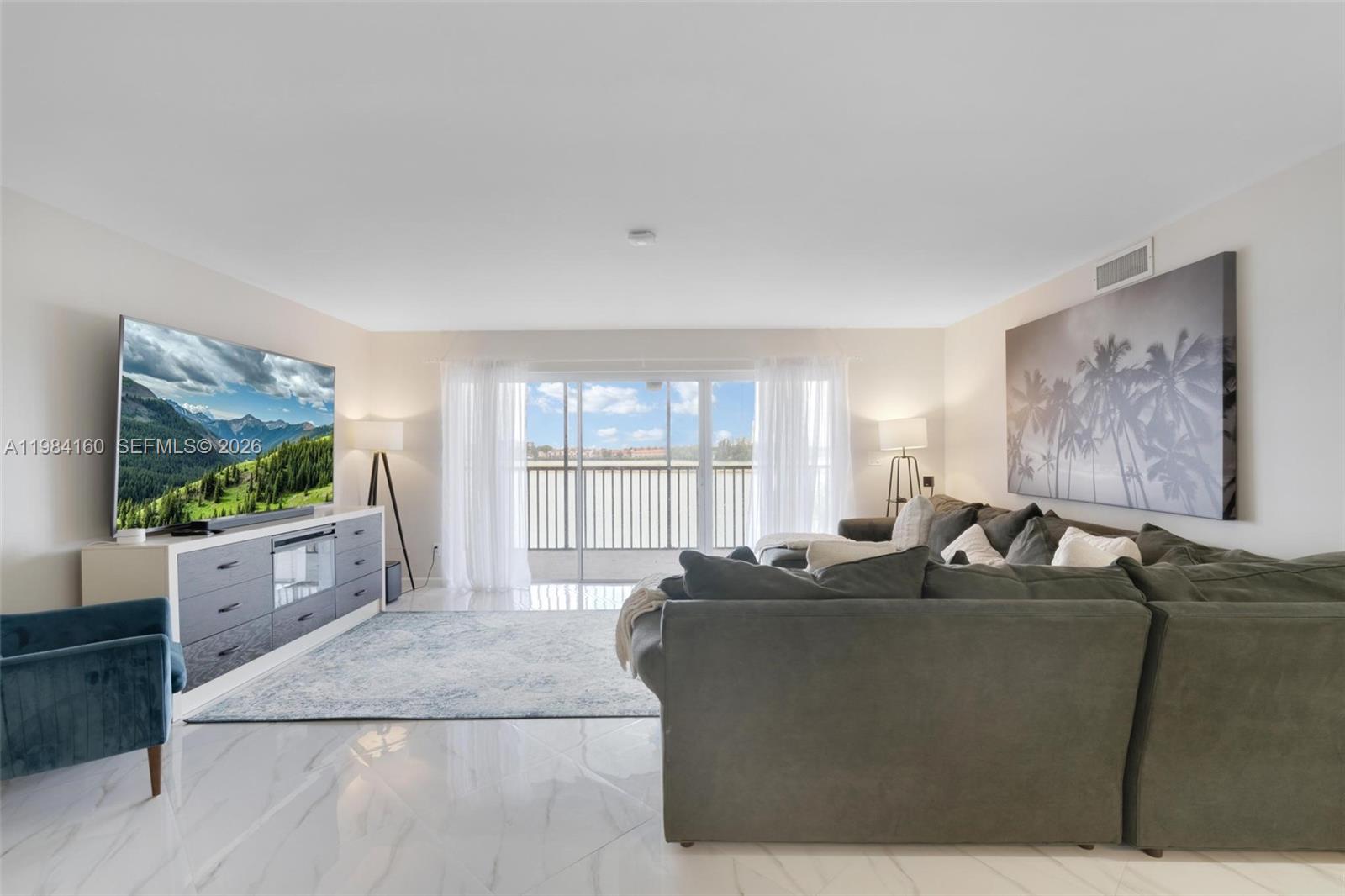 SUMMERTREE VILG CALIF CL - Residential