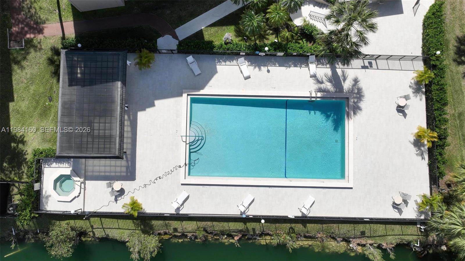 SUMMERTREE VILG CALIF CL - Residential