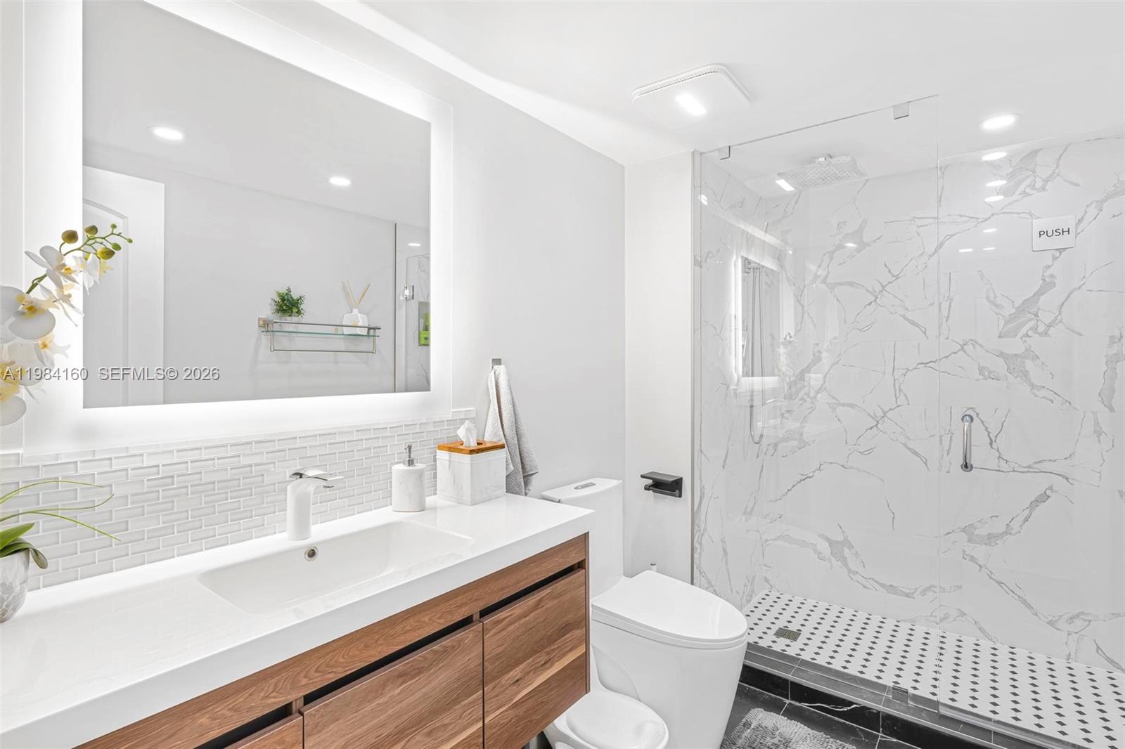 SUMMERTREE VILG CALIF CL - Residential