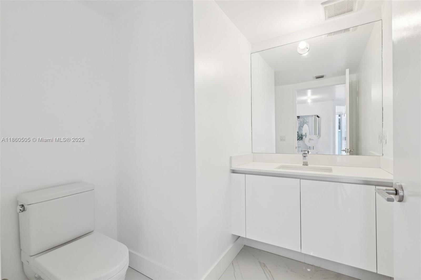 PARQUE TOWERS CONDO - Residential