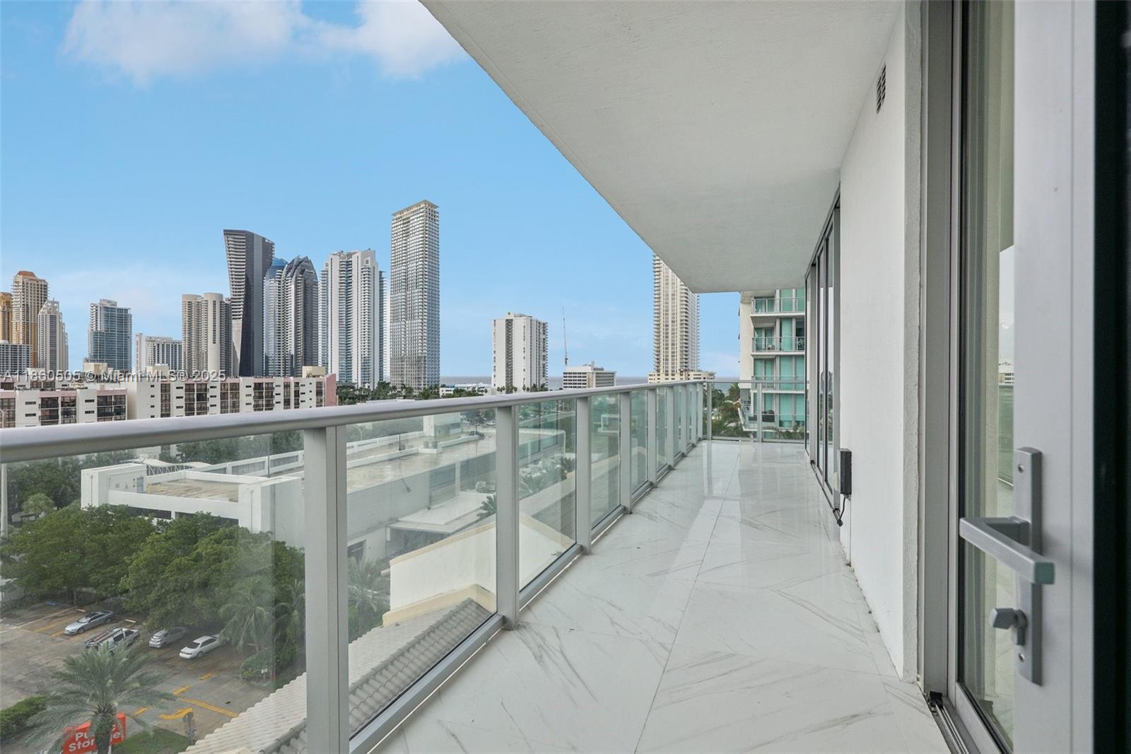 330 Sunny Isles Blvd 5-907