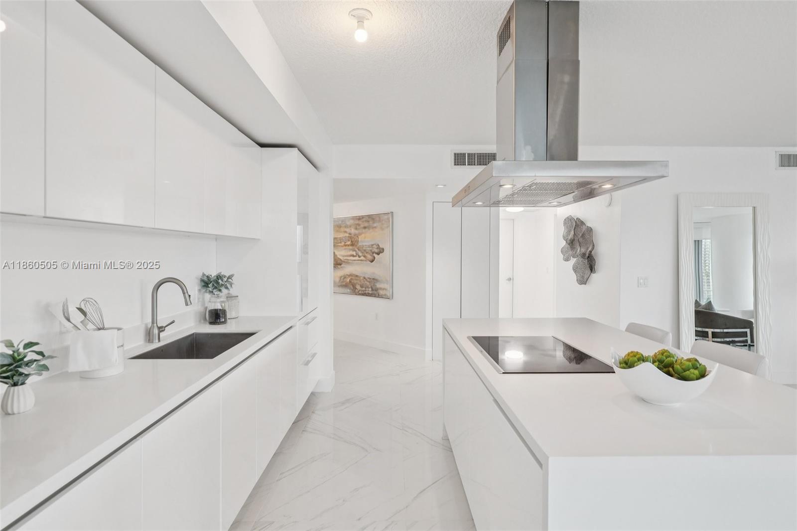 PARQUE TOWERS CONDO - Residential