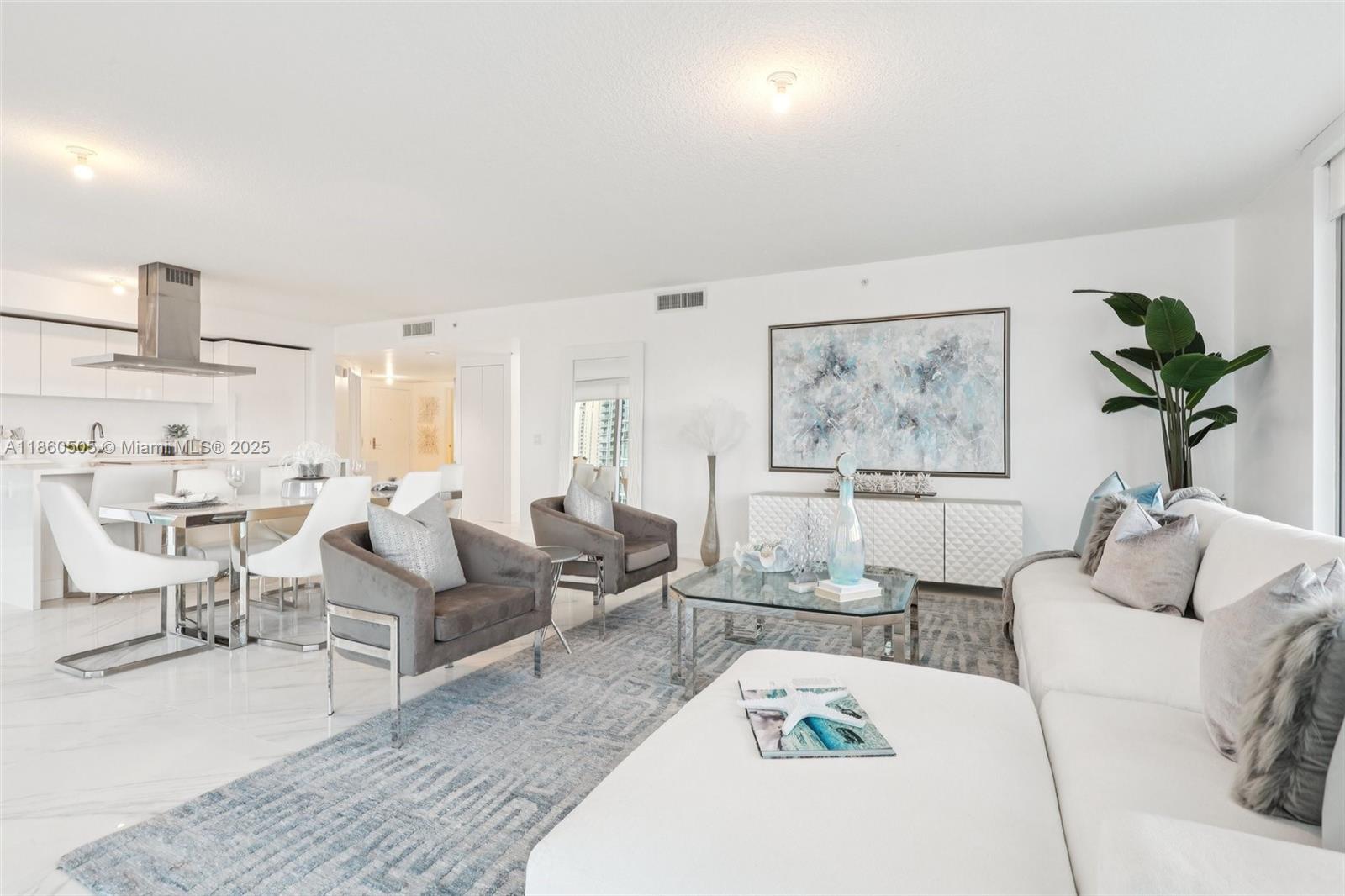 PARQUE TOWERS CONDO - Residential