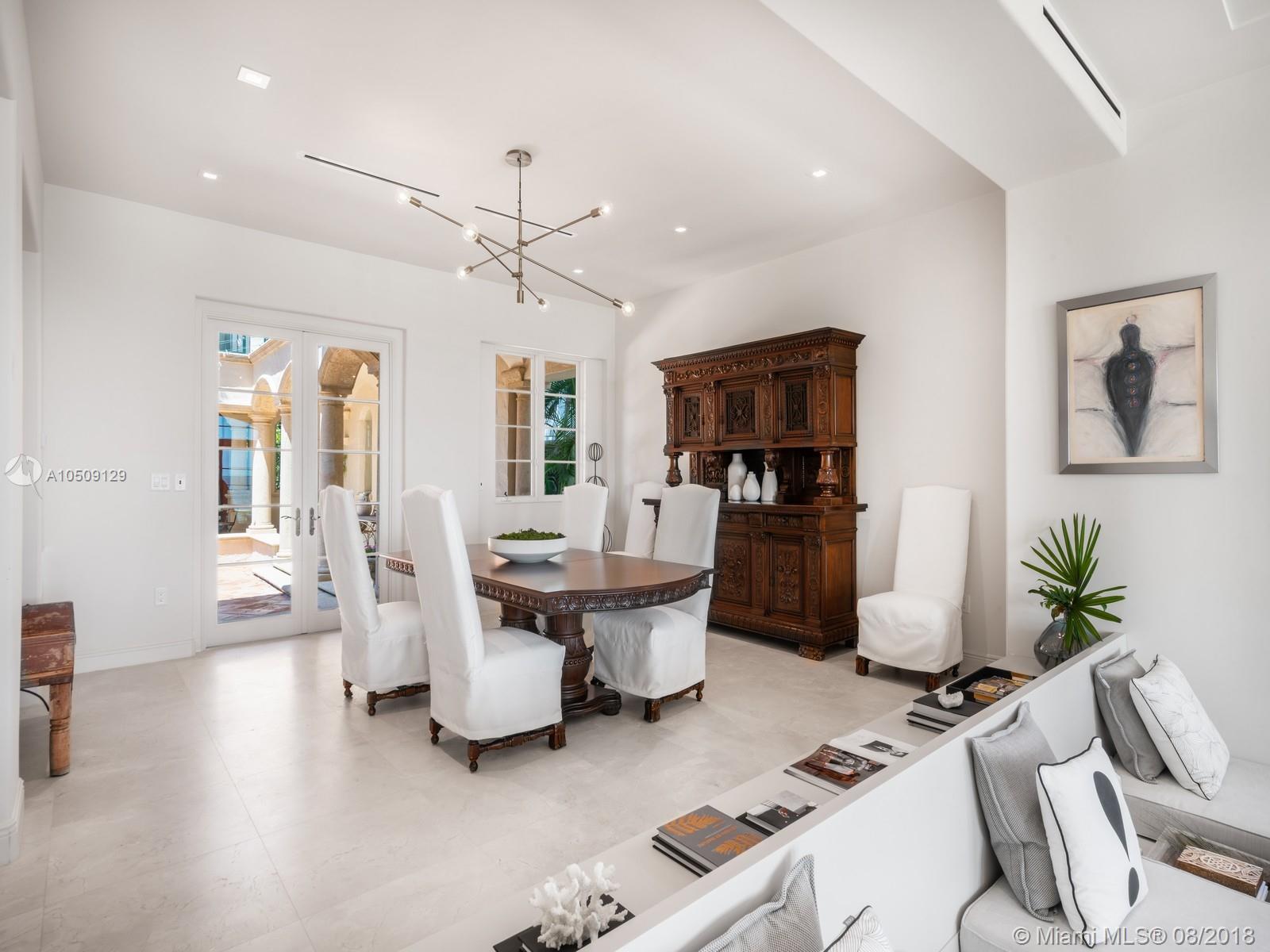 DAVIS TR - Residential