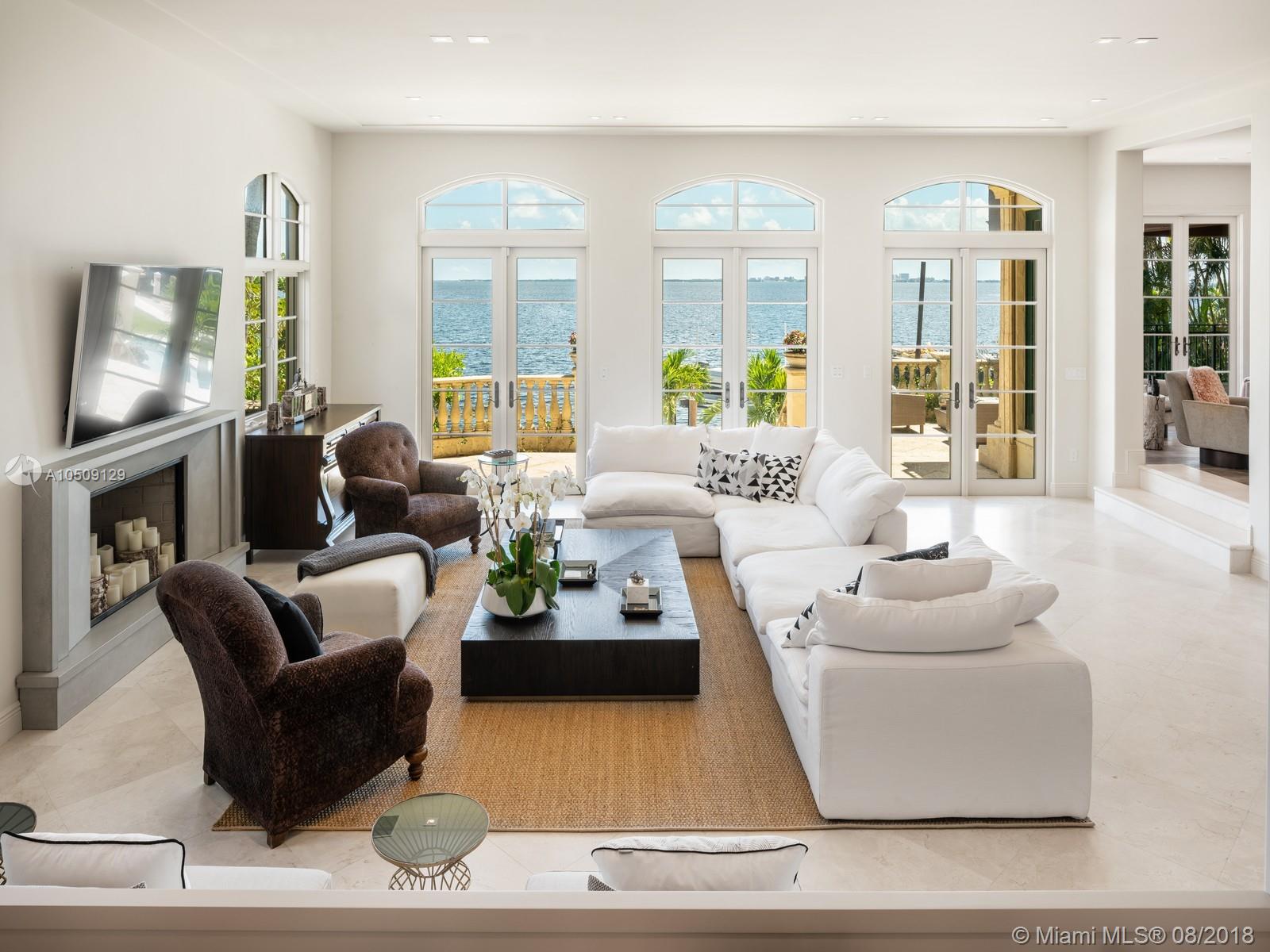 DAVIS TR - Residential