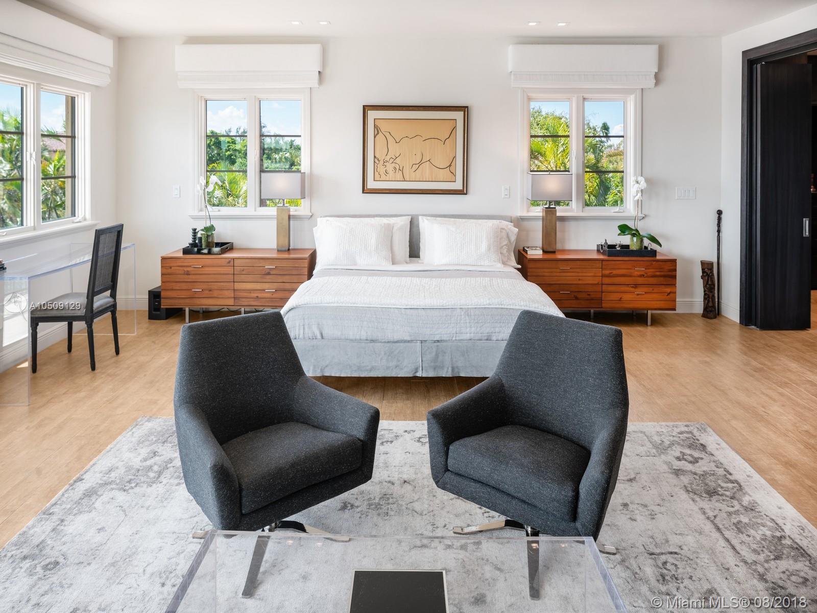 DAVIS TR - Residential