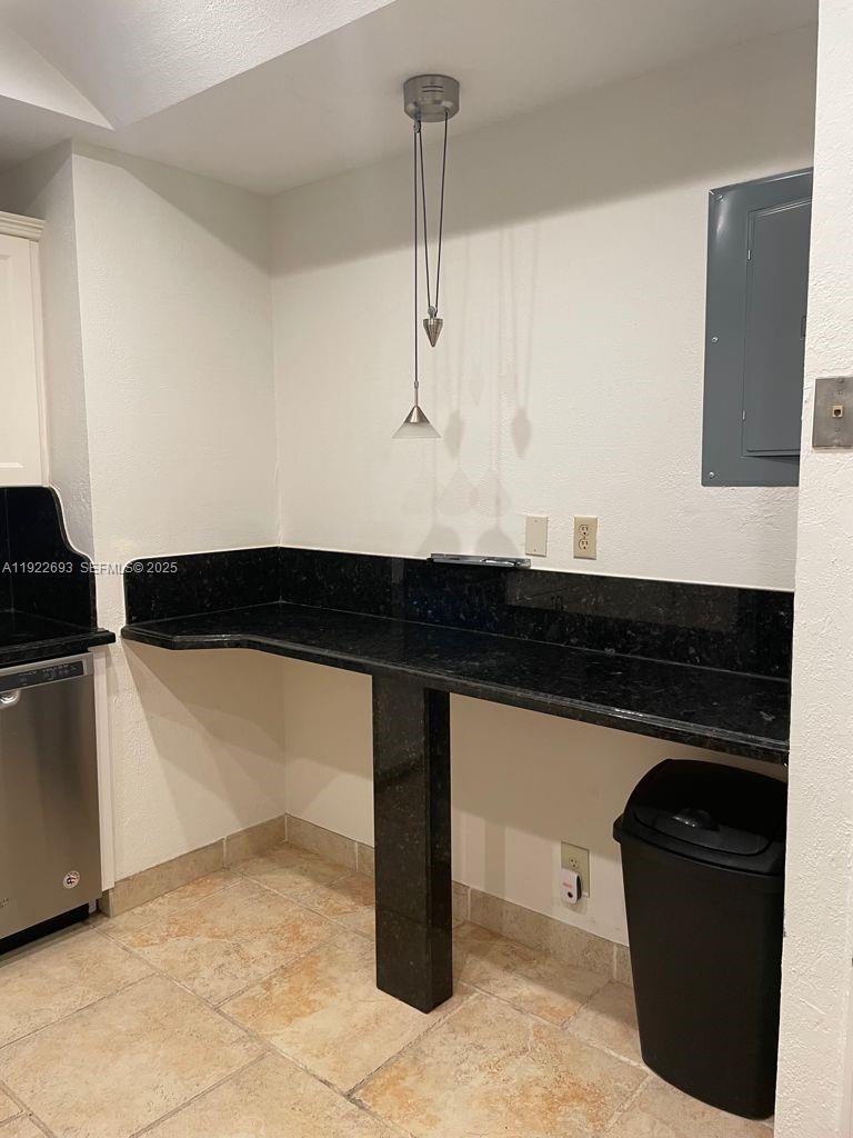 NO 2 PALM-AIRE COUNTRY CL - Residential Lease