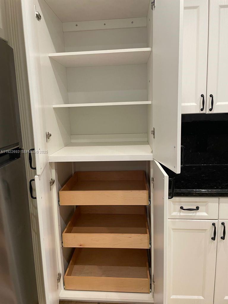 NO 2 PALM-AIRE COUNTRY CL - Residential Lease