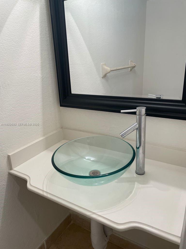 NO 2 PALM-AIRE COUNTRY CL - Residential Lease