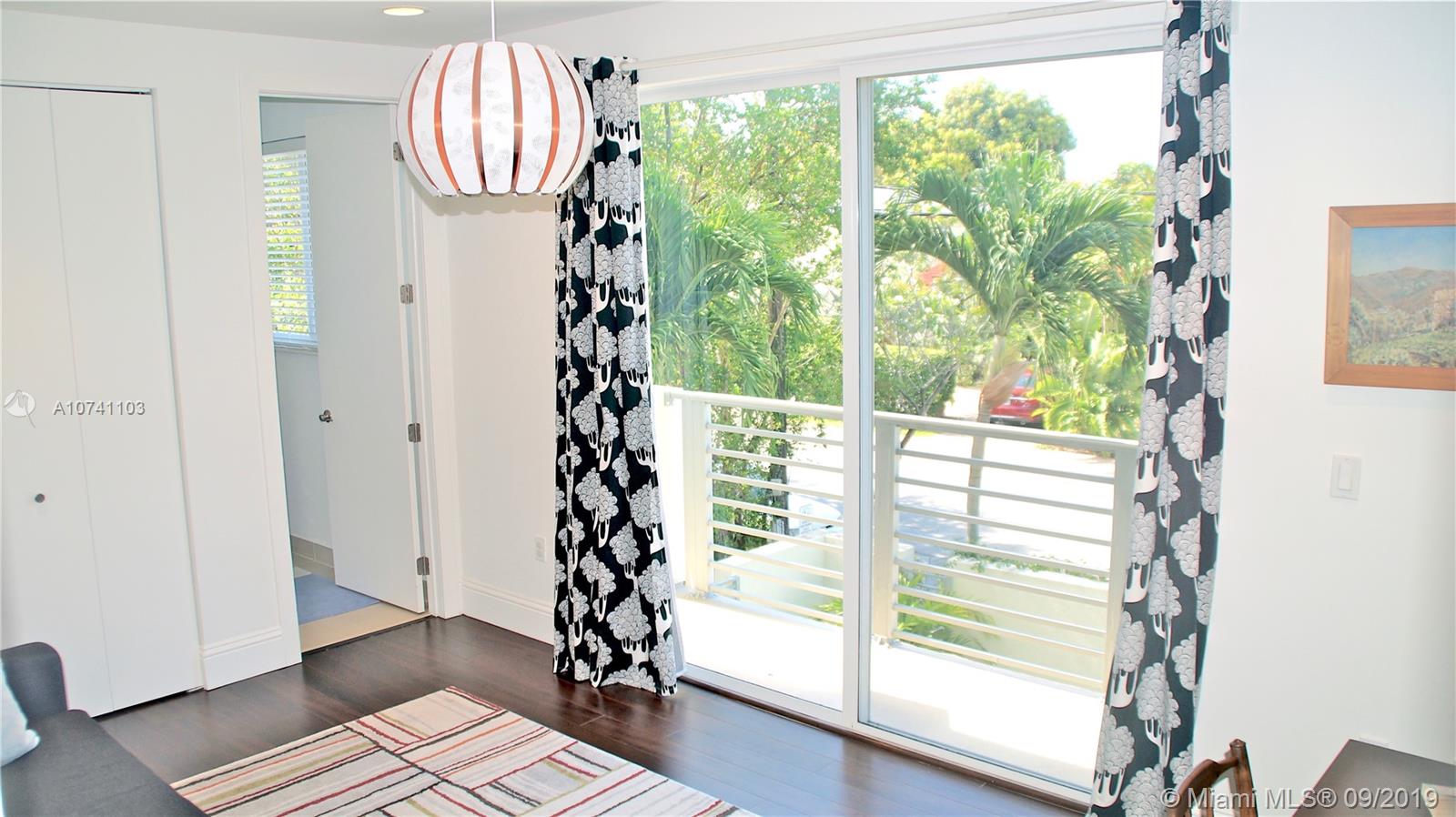Everglades Land Sales Com - Residential Lease