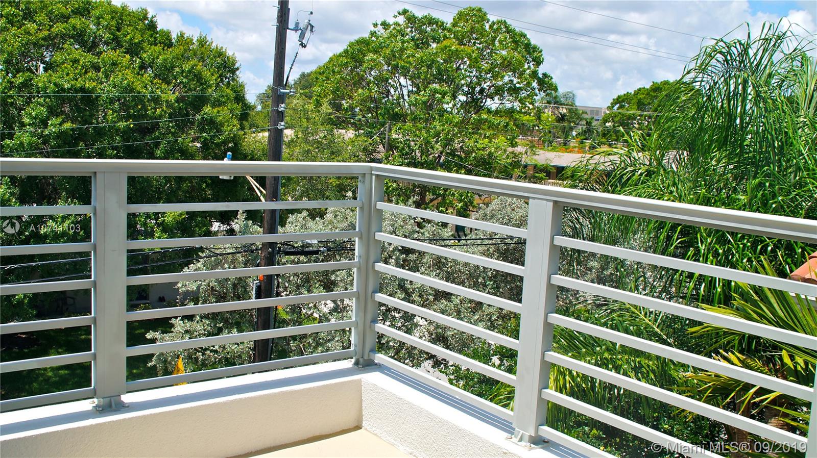 Everglades Land Sales Com - Residential Lease