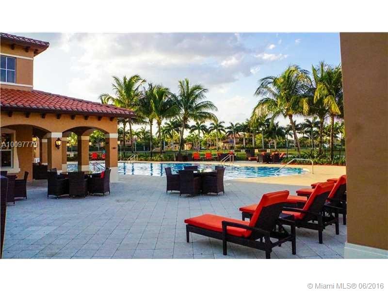 Egret Lakes Estates - Residential