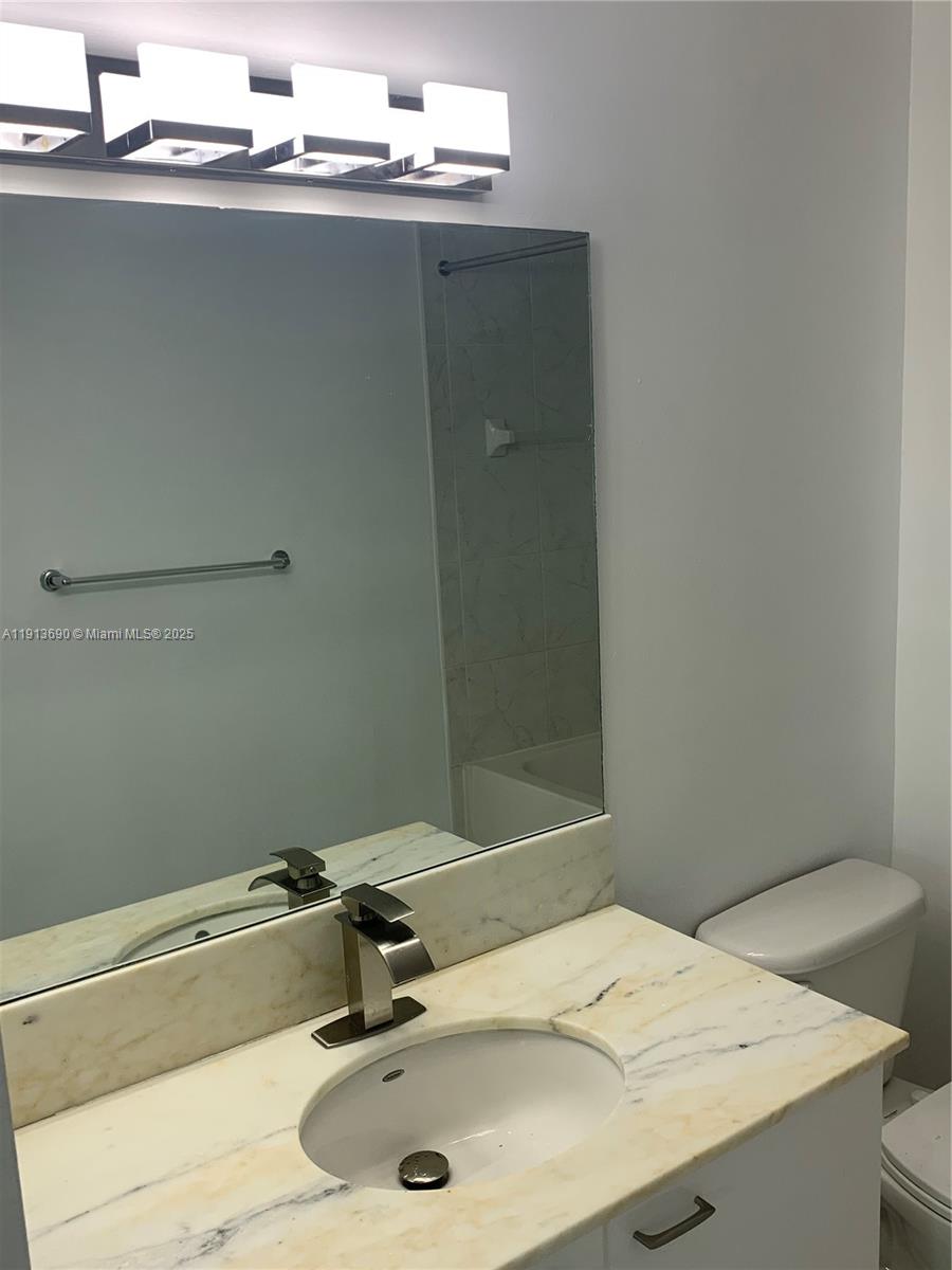 THE LOFT DOWNTOWN II COND - Residential Lease