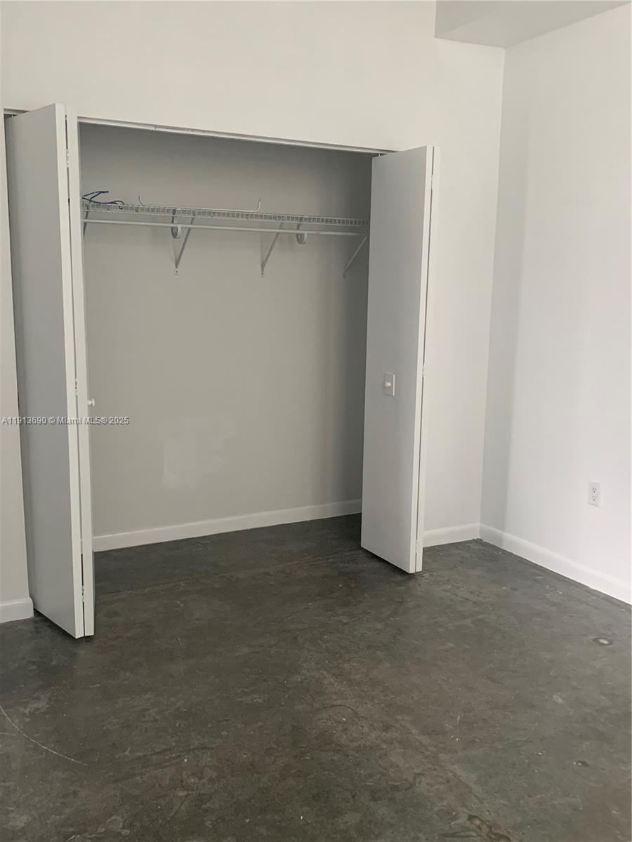 THE LOFT DOWNTOWN II COND - Residential Lease