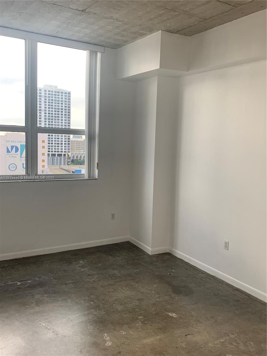 THE LOFT DOWNTOWN II COND - Residential Lease