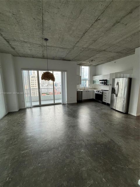 133 NE 2nd Ave 1519 Miami FL 33132