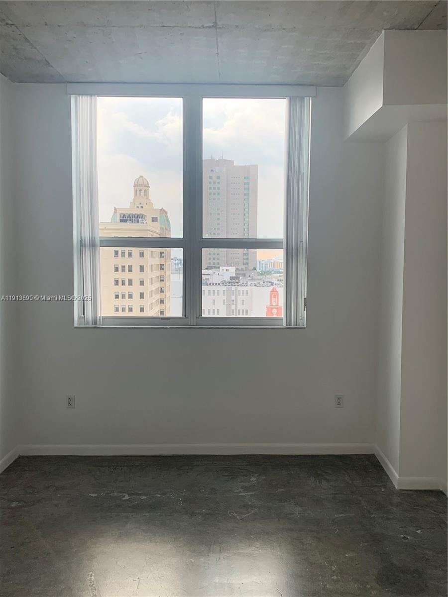 THE LOFT DOWNTOWN II COND - Residential Lease