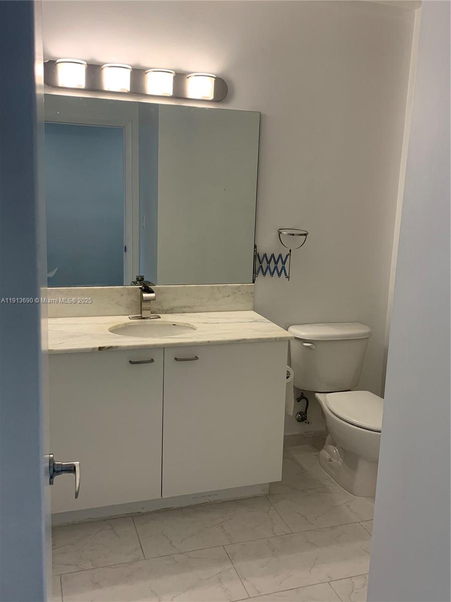 THE LOFT DOWNTOWN II COND - Residential Lease