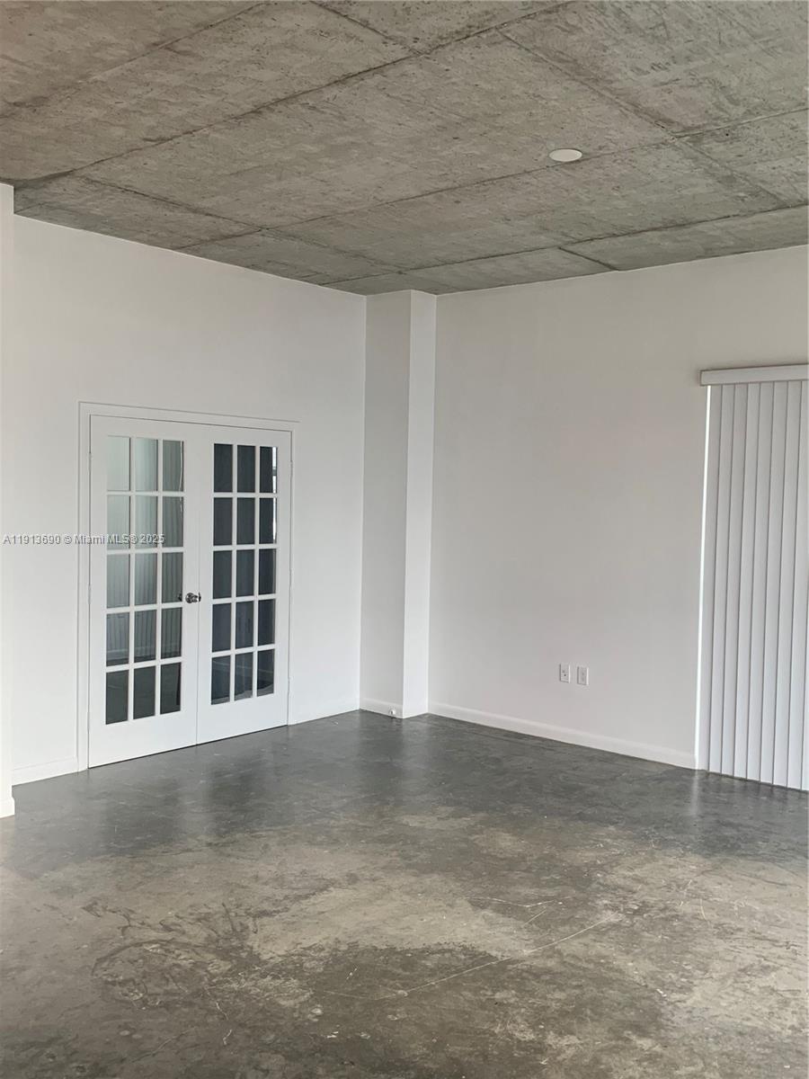 THE LOFT DOWNTOWN II COND - Residential Lease