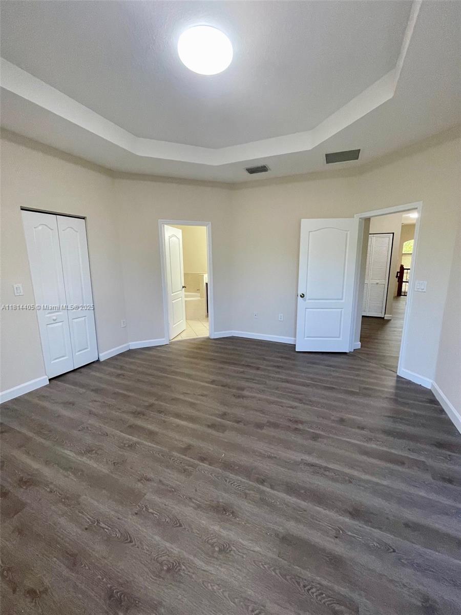 SILVER PALM EAST SECTION - Residential Lease