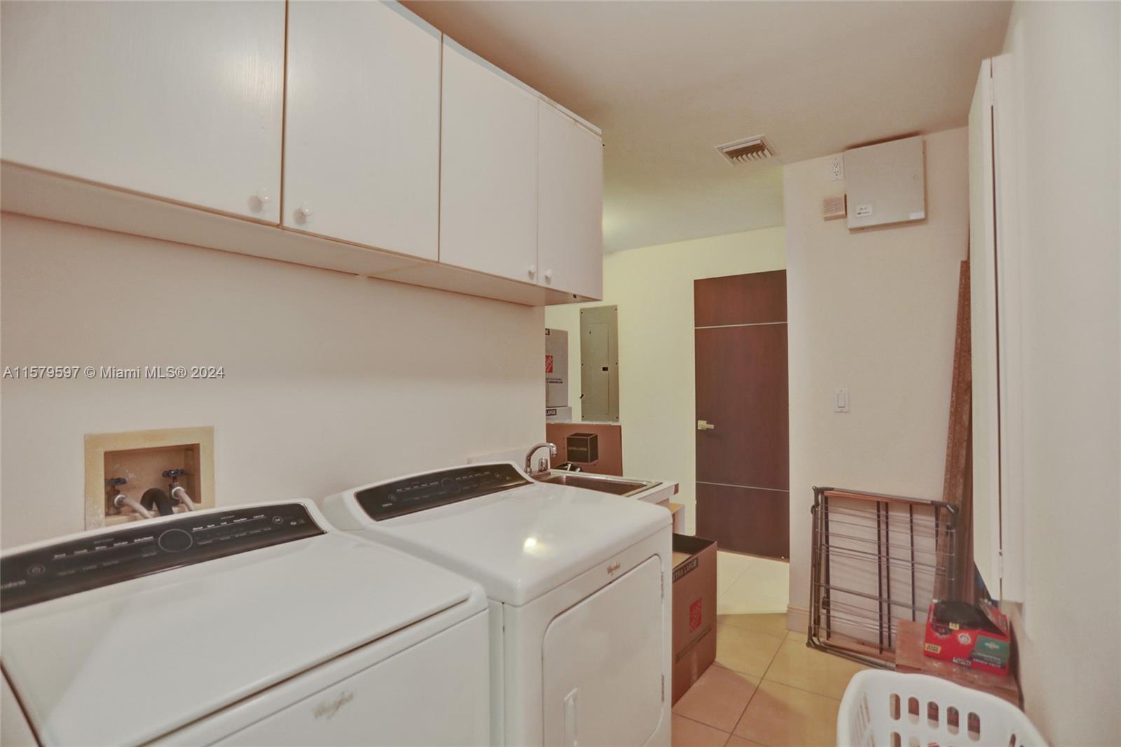 THE PALACE AT BAL HARBOUR - Residential Lease