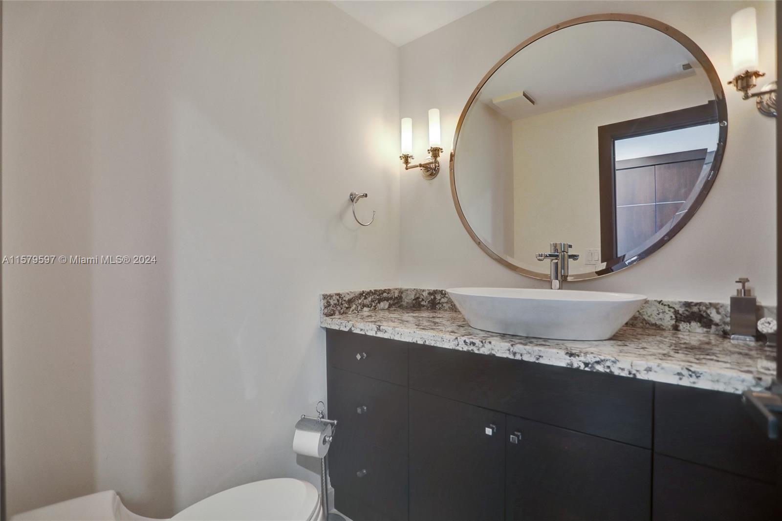 THE PALACE AT BAL HARBOUR - Residential Lease