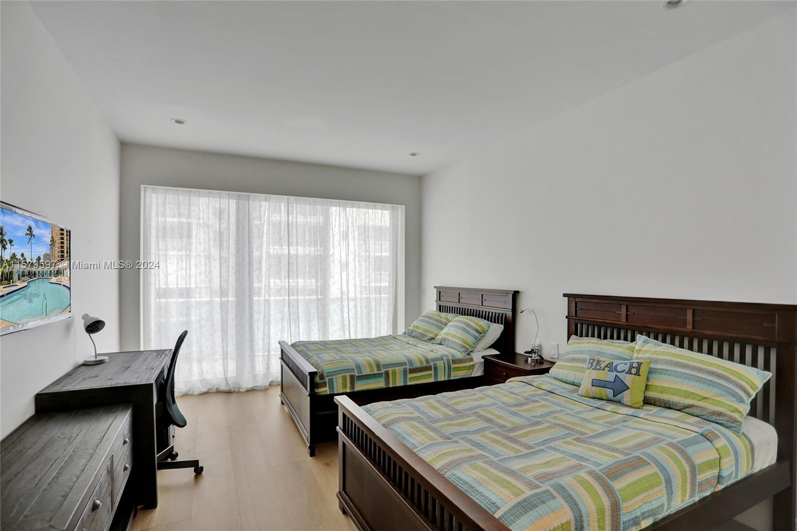 THE PALACE AT BAL HARBOUR - Residential Lease