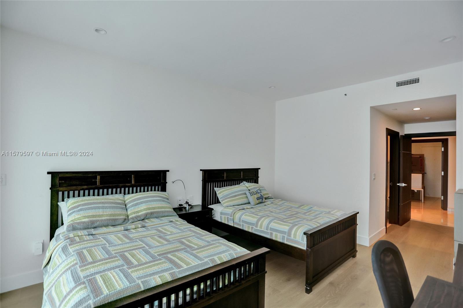 THE PALACE AT BAL HARBOUR - Residential Lease