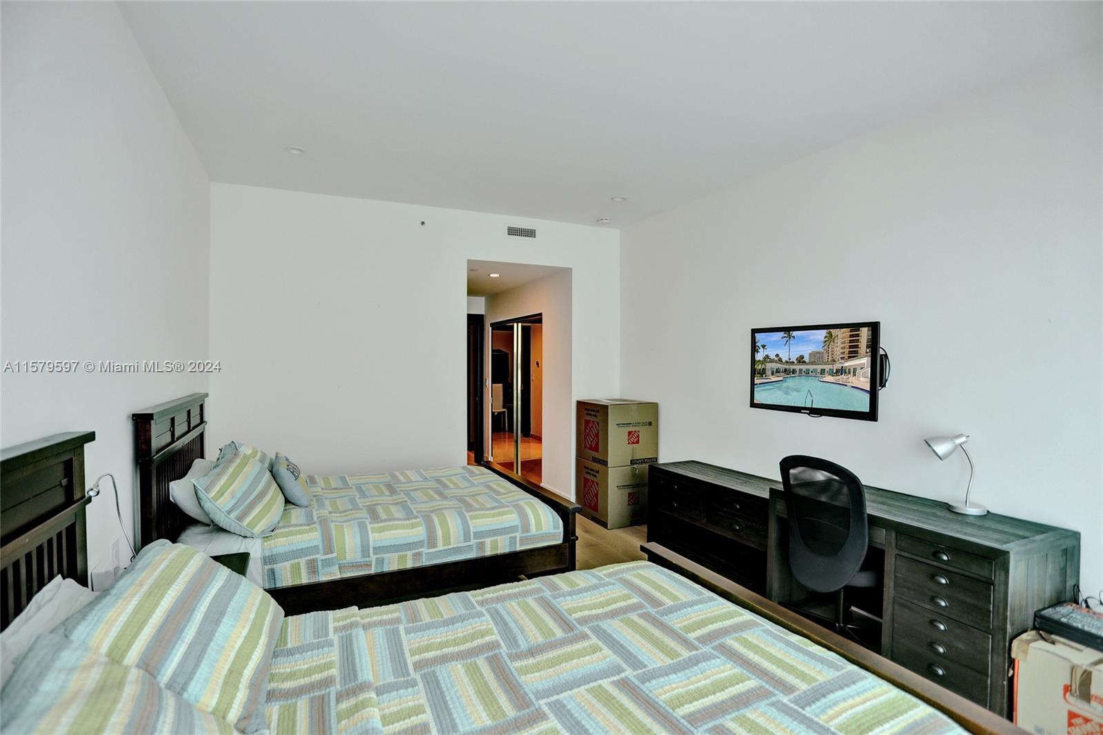 THE PALACE AT BAL HARBOUR - Residential Lease