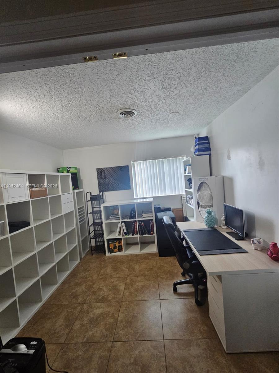 SUNRISE GOLF VILLAGE SEC - Residential