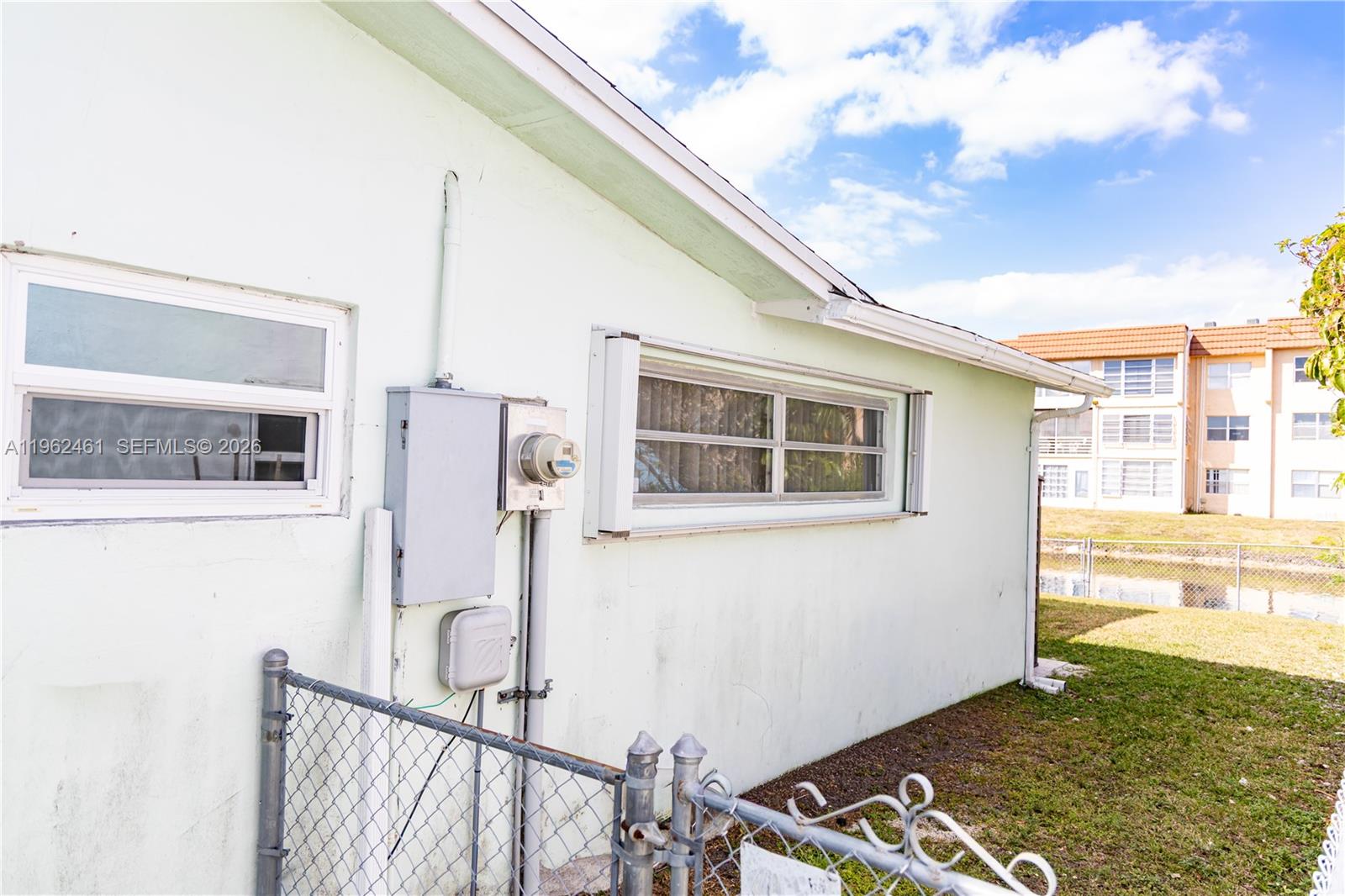 SUNRISE GOLF VILLAGE SEC - Residential