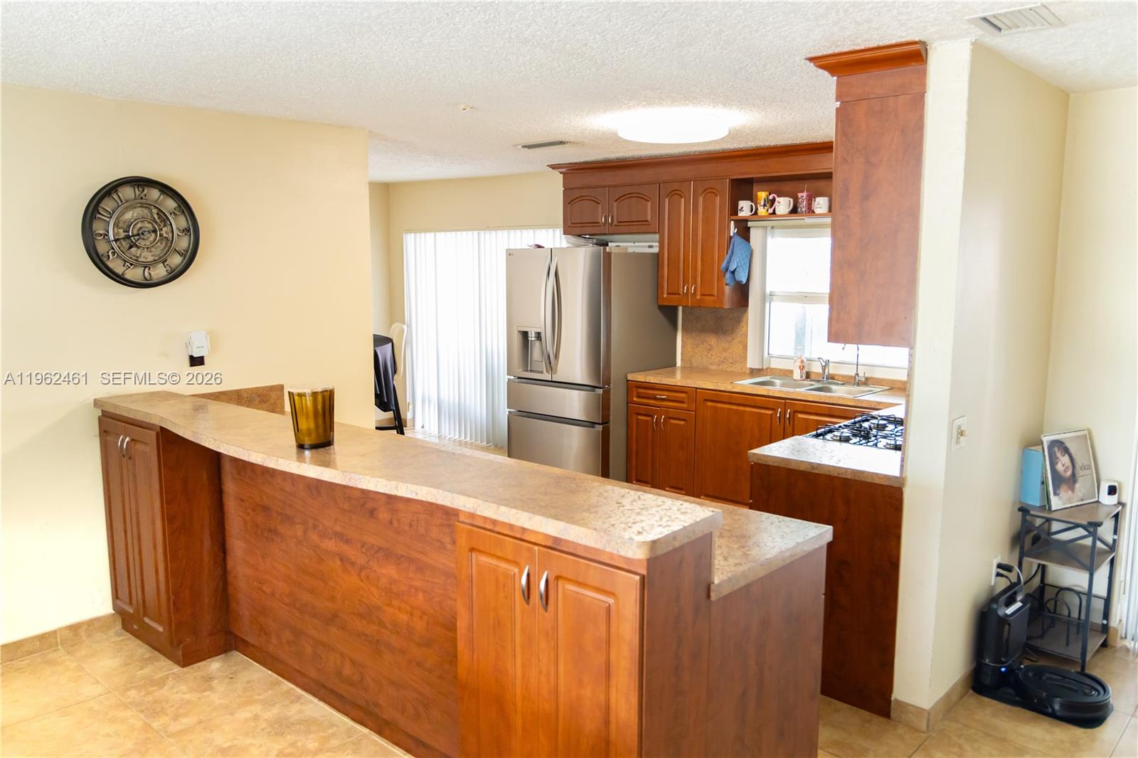 SUNRISE GOLF VILLAGE SEC - Residential