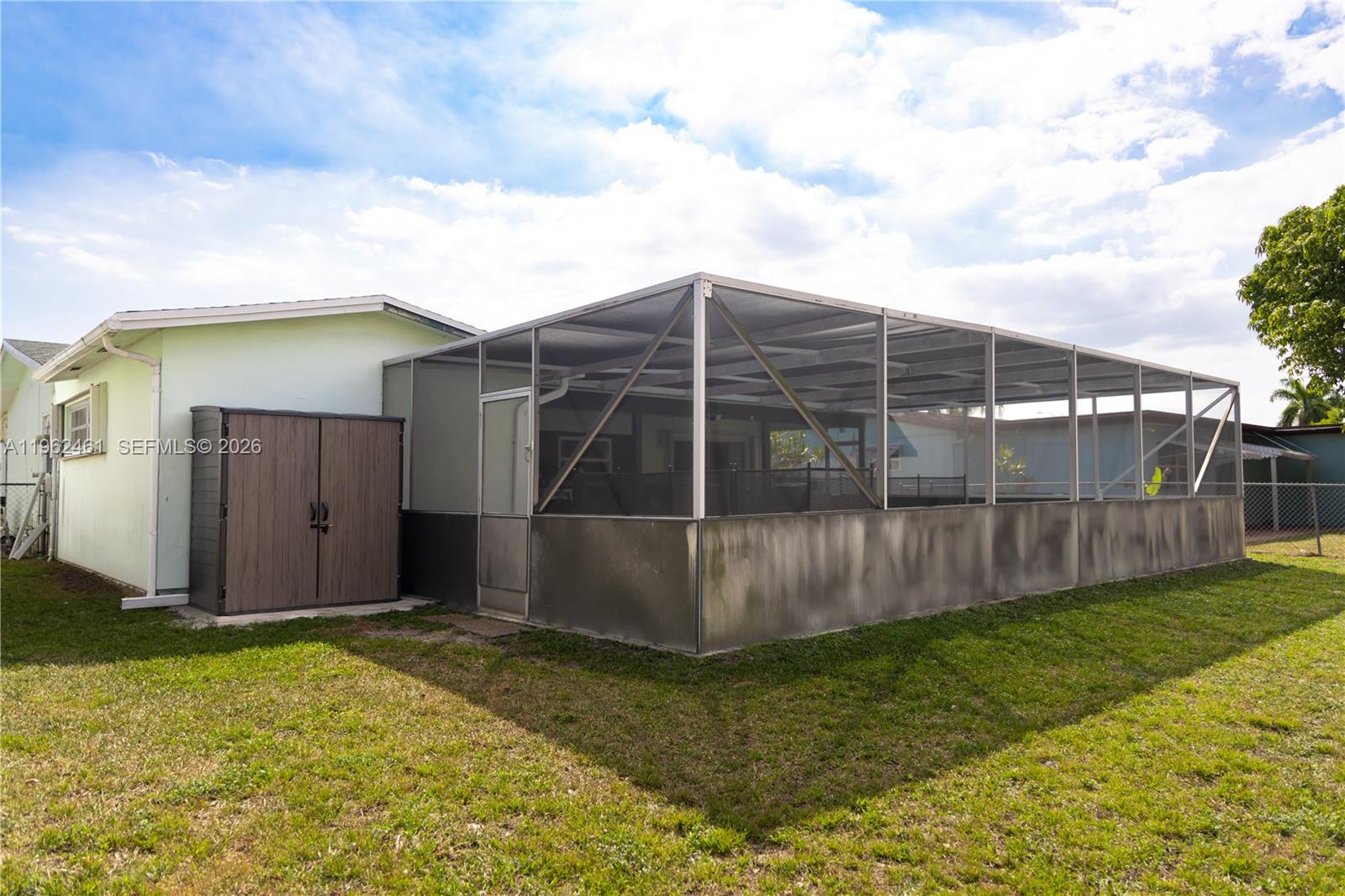 SUNRISE GOLF VILLAGE SEC - Residential