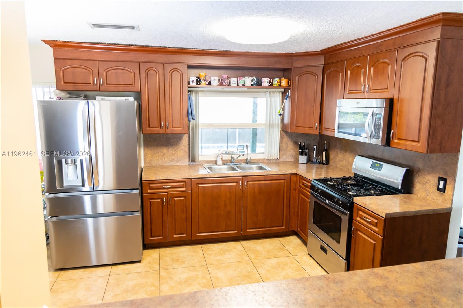 SUNRISE GOLF VILLAGE SEC - Residential