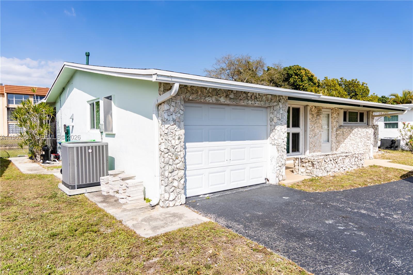 SUNRISE GOLF VILLAGE SEC - Residential