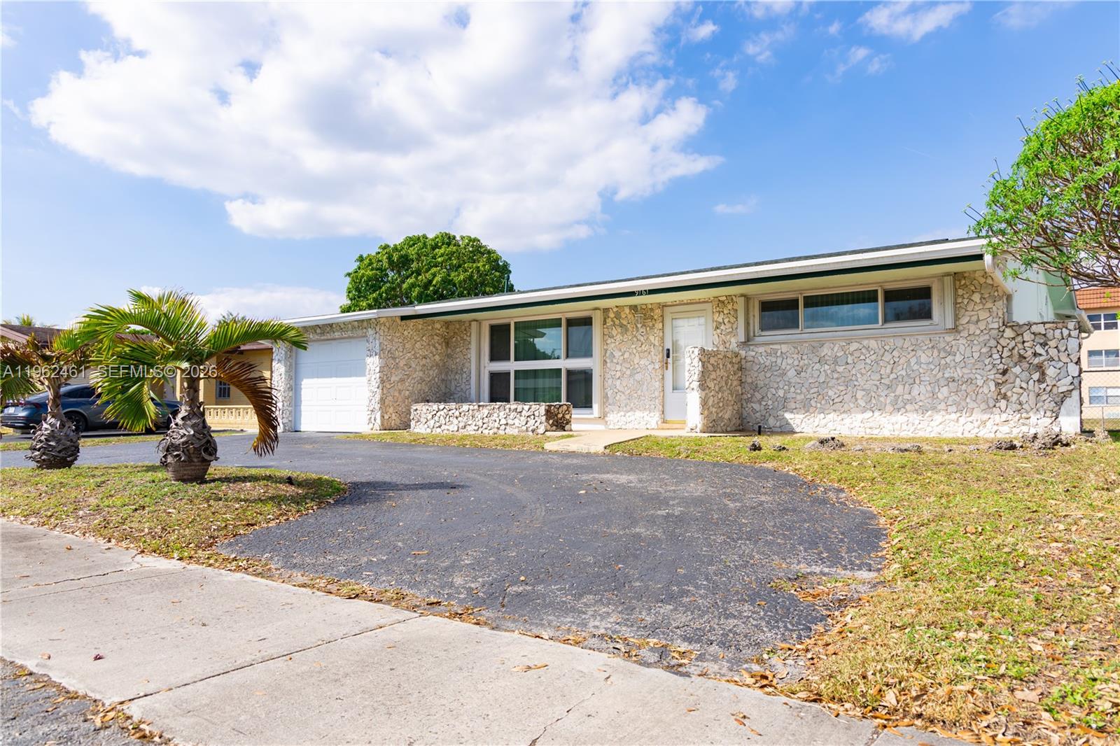 SUNRISE GOLF VILLAGE SEC - Residential