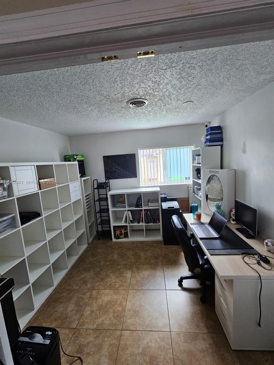 SUNRISE GOLF VILLAGE SEC - Residential