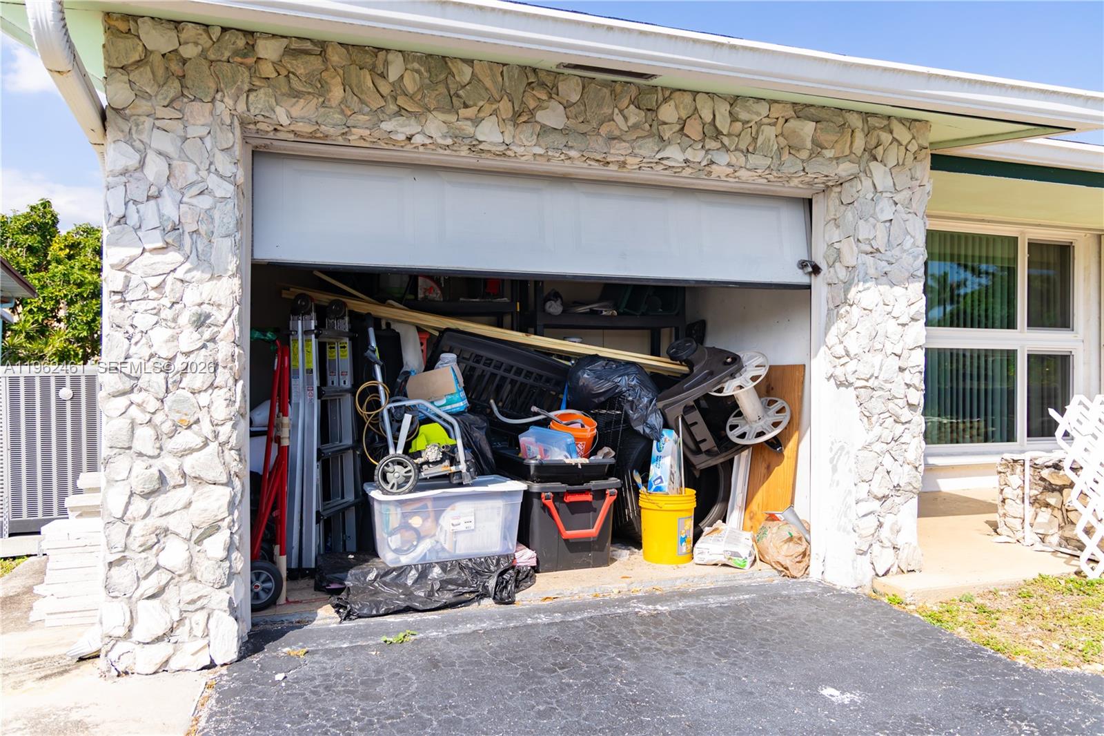 SUNRISE GOLF VILLAGE SEC - Residential