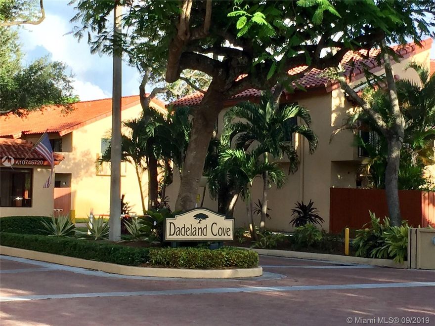 2/2.5 updated townhouse in centrally located and highly sought after Dadeland Cove community. Gated community offers quiet and private living in the heart of it all. Very close to Dadeland Mall and The Falls Shopping Center, and walking distance to new Whole Foods and Super Target.
Spacious bedrooms updated kitchen and bathrooms, 1/2 bath downstairs and two full baths upstairs, plus a nice and private fenced patio.