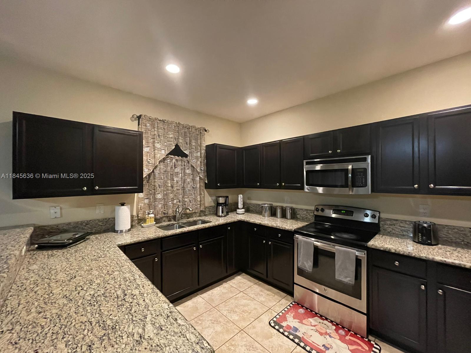 BELLAGIO - Residential Lease