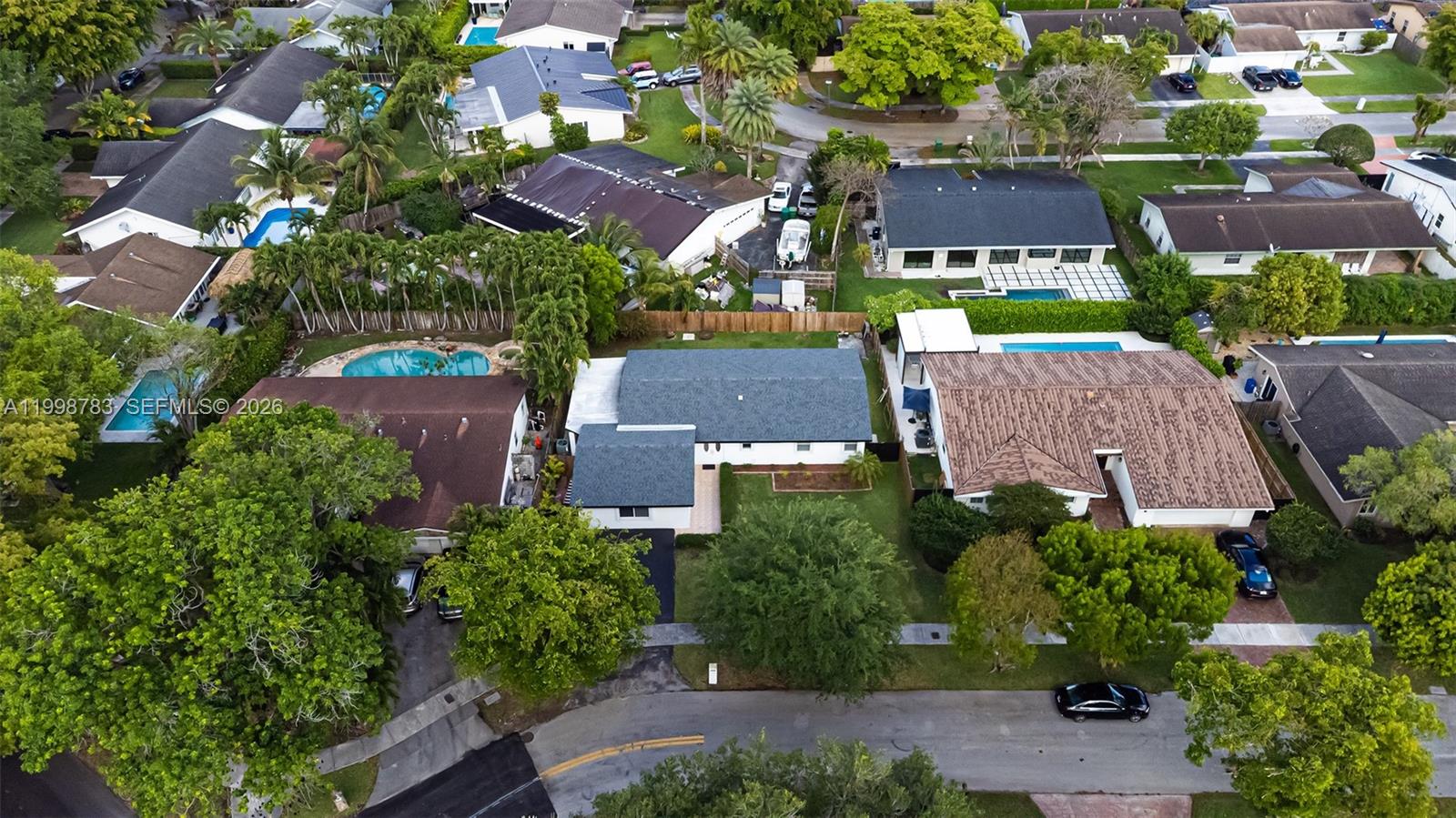 FIRST ADDN TO CALUSA CLUB - Residential