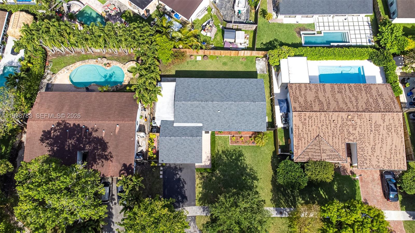 FIRST ADDN TO CALUSA CLUB - Residential
