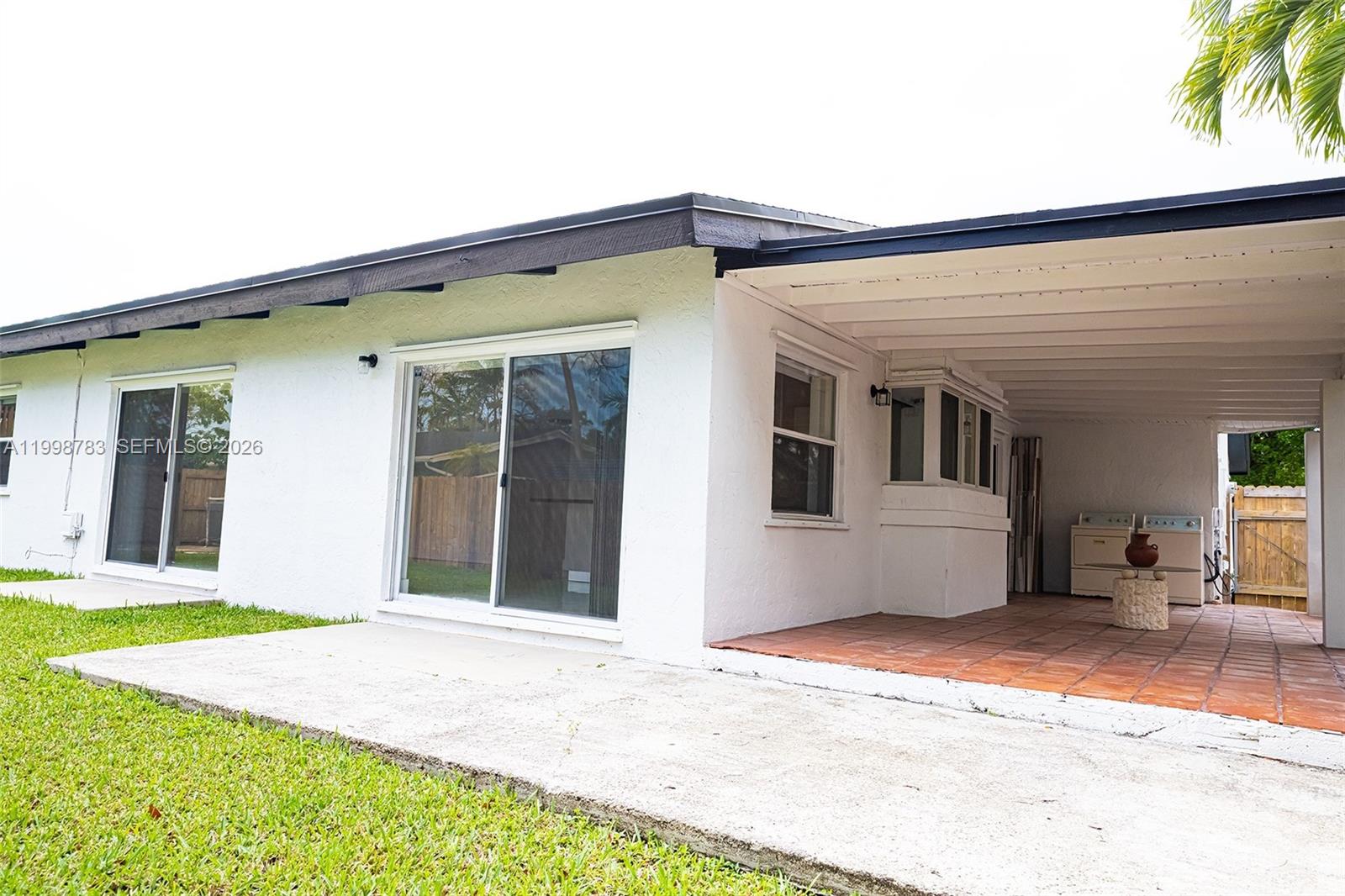 FIRST ADDN TO CALUSA CLUB - Residential