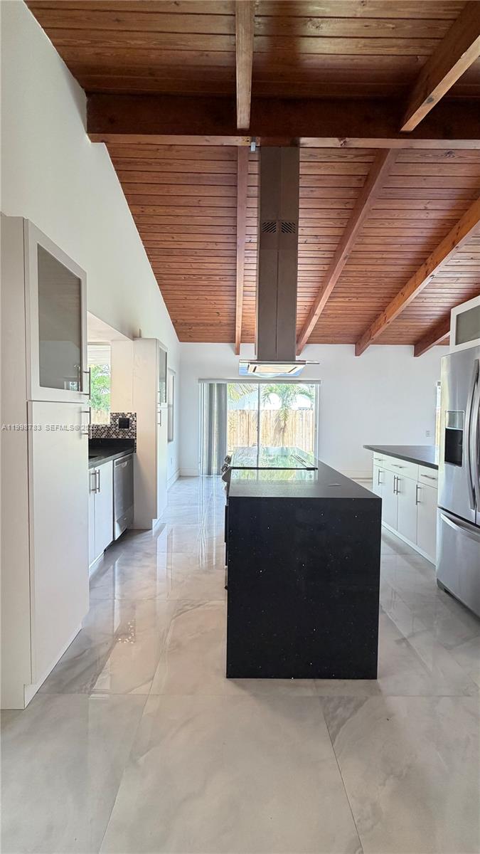 FIRST ADDN TO CALUSA CLUB - Residential