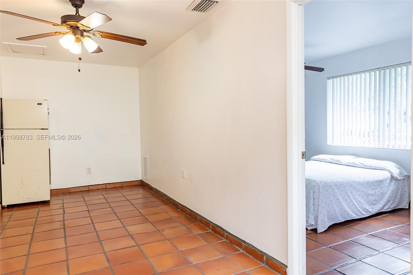FIRST ADDN TO CALUSA CLUB - Residential