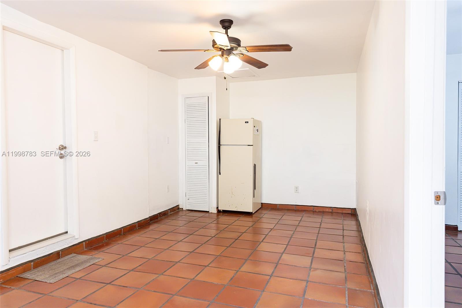 FIRST ADDN TO CALUSA CLUB - Residential