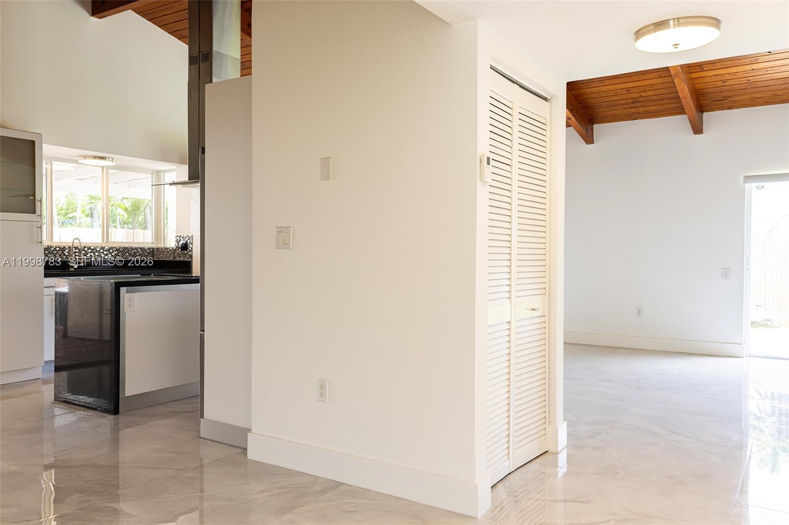 FIRST ADDN TO CALUSA CLUB - Residential