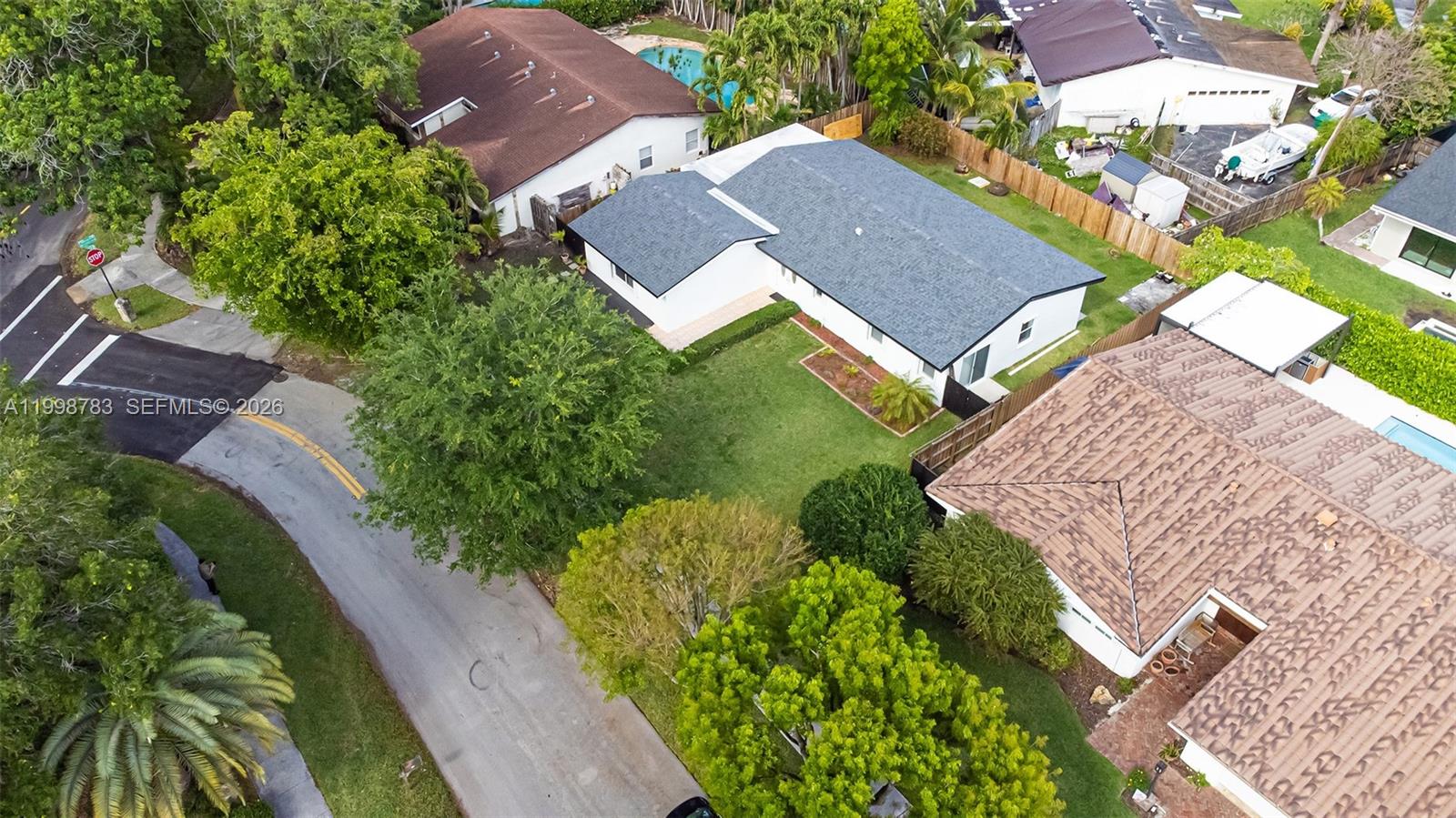 FIRST ADDN TO CALUSA CLUB - Residential